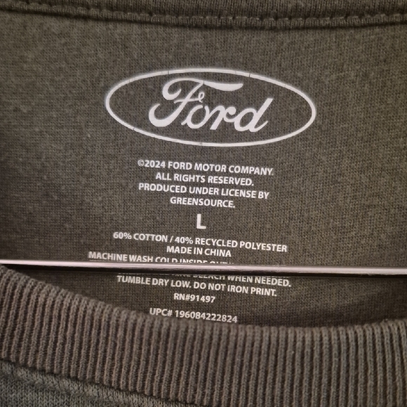 Ford Men's Muted Green Crewneck Sweatshirt Long Sleeve 90s Comfy Unisex Warm - Picture 2 of 9
